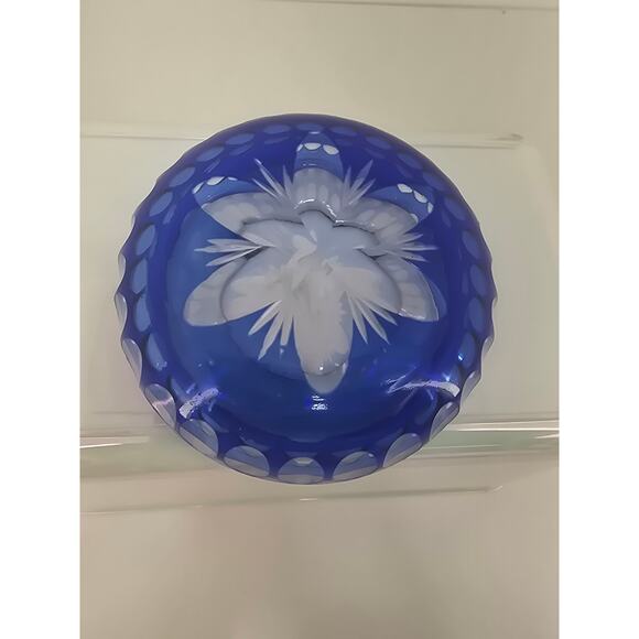 Vintage Blue Cut to Clear Glass Ashtray 5" Floral Design Crystal Style - Picture 3 of 4